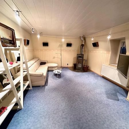 Ferienwohnung Michels แบร์นคาสเทล-คืสท์ ภายนอก รูปภาพ
