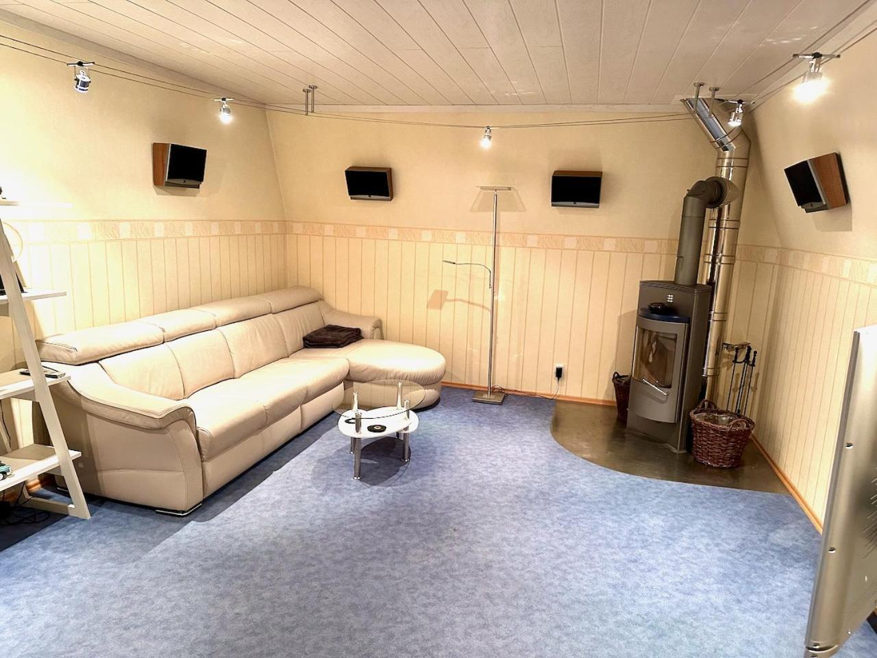 Ferienwohnung Michels แบร์นคาสเทล-คืสท์ ภายนอก รูปภาพ