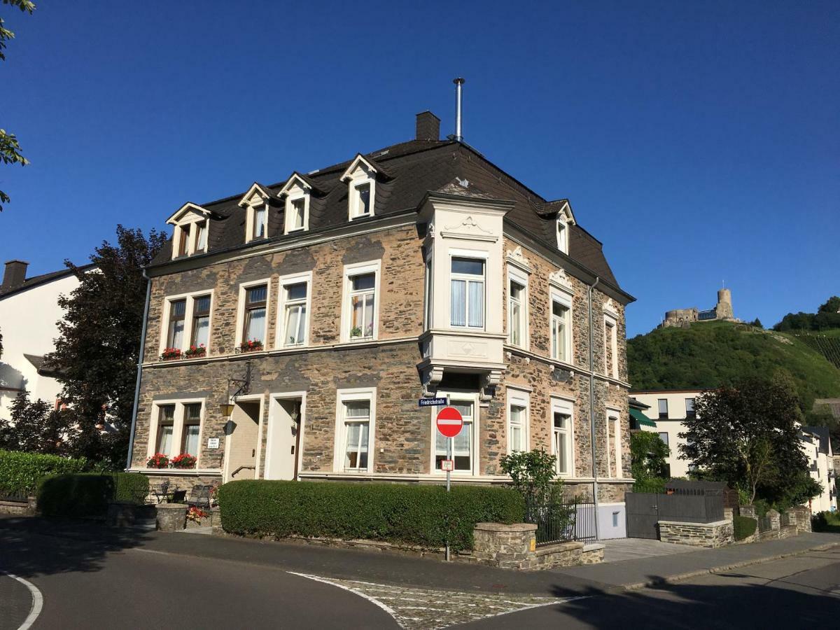 Ferienwohnung Michels แบร์นคาสเทล-คืสท์ ภายนอก รูปภาพ